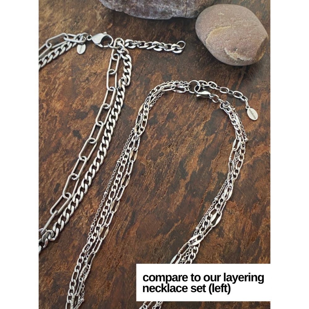 MULTI CHAIN NECKLACE
