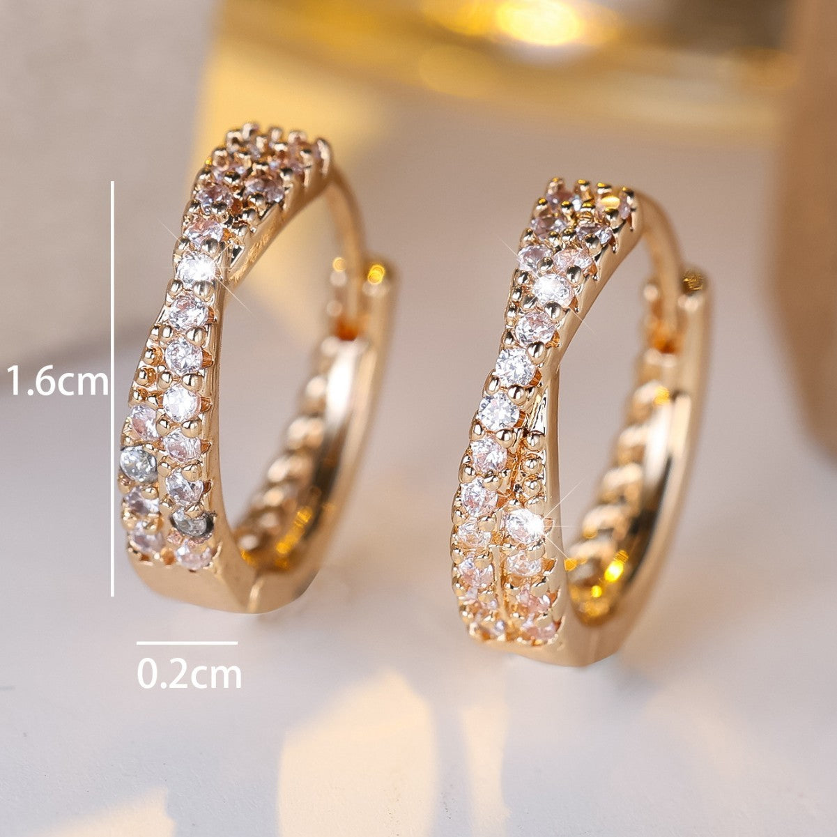 Women's Simple Fashion Personality Graceful Earrings