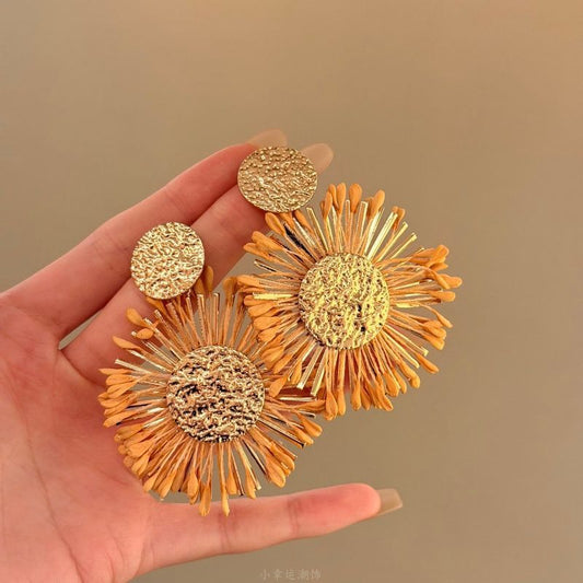 Vacation-style Beige Straw Sunflower Earrings For Women