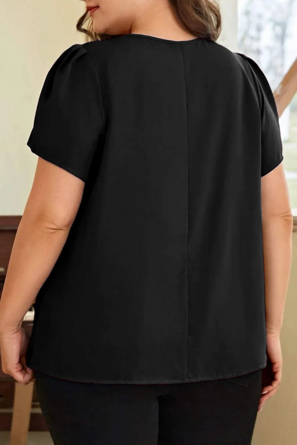 ChicPlus Round Neck Blouse – Effortlessly Stylish Fit for All Sizes
