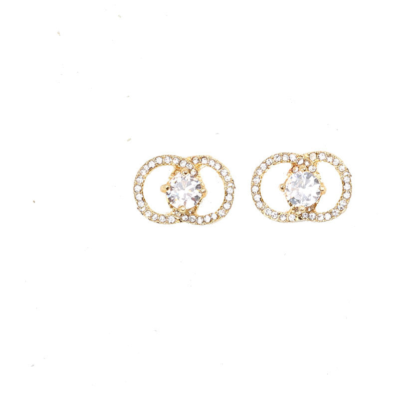 Women's Fashionable Casual Chanel-style Elegant Earrings