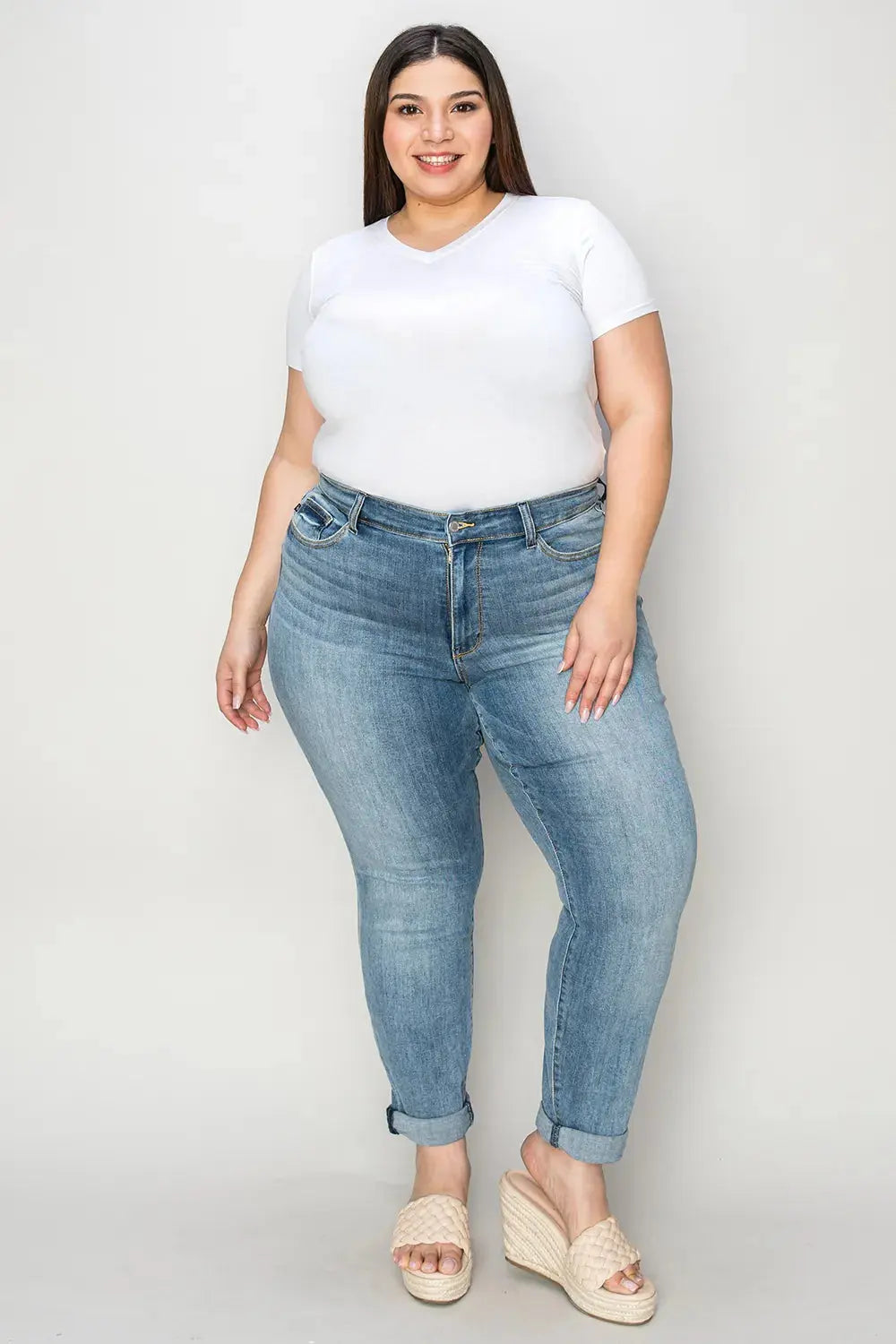 Full Size/Plus Size Cuffed Hem Slim Judy Blue Jeans