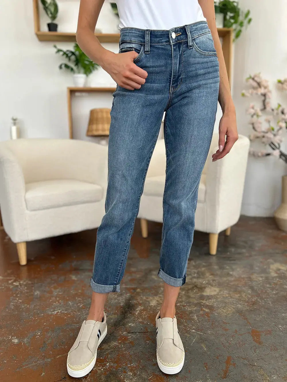 Full Size/Plus Size Cuffed Hem Slim Judy Blue Jeans