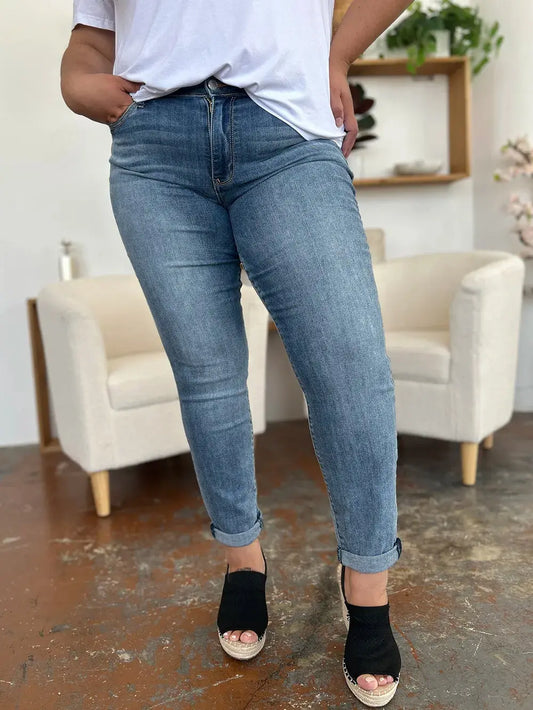 Full Size/Plus Size Cuffed Hem Slim Judy Blue Jeans