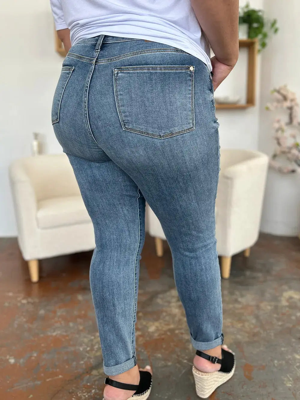 Full Size/Plus Size Cuffed Hem Slim Judy Blue Jeans
