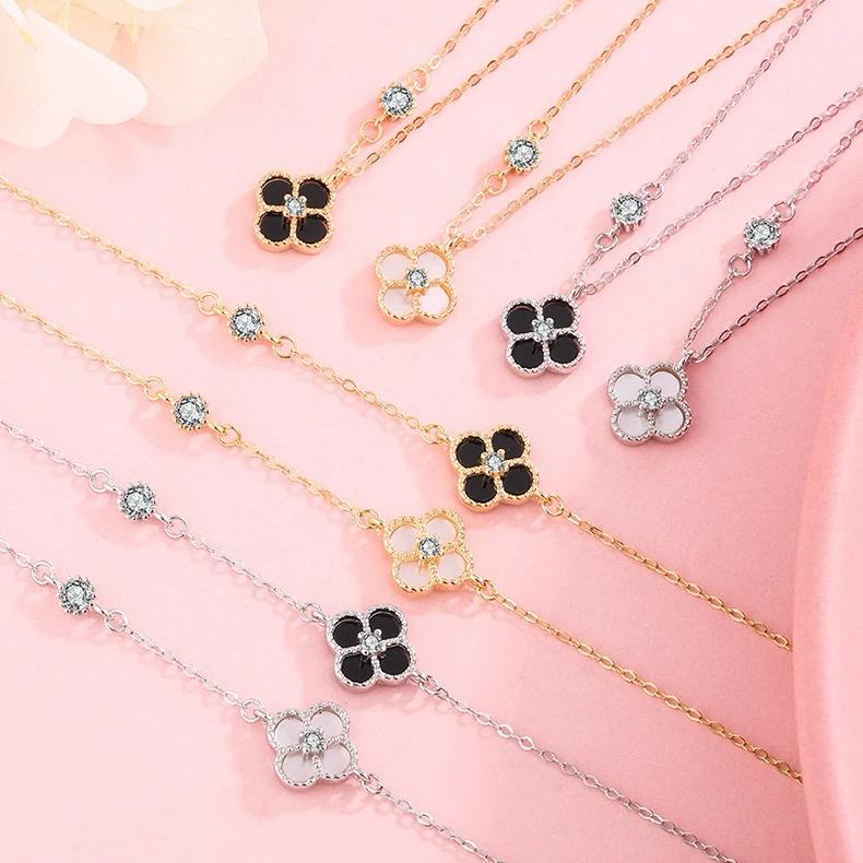 Clover Necklace