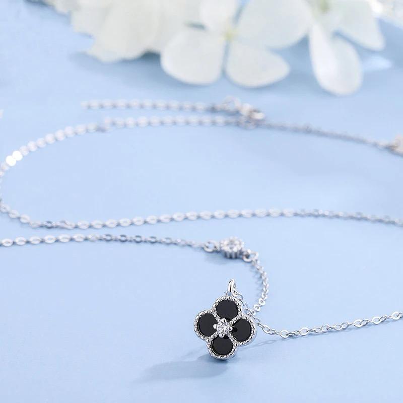 Clover Necklace