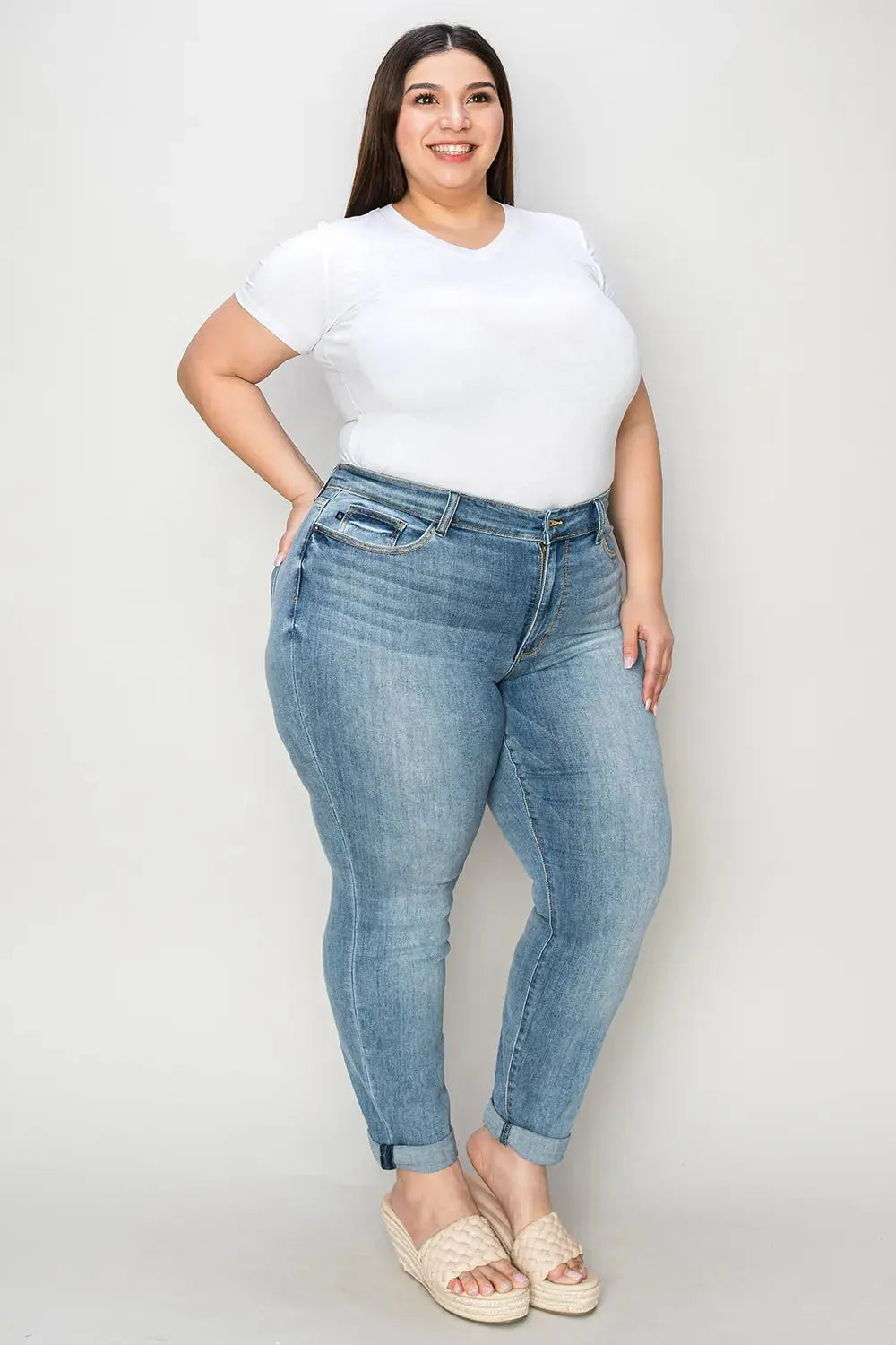 Full Size/Plus Size Cuffed Hem Slim Judy Blue Jeans