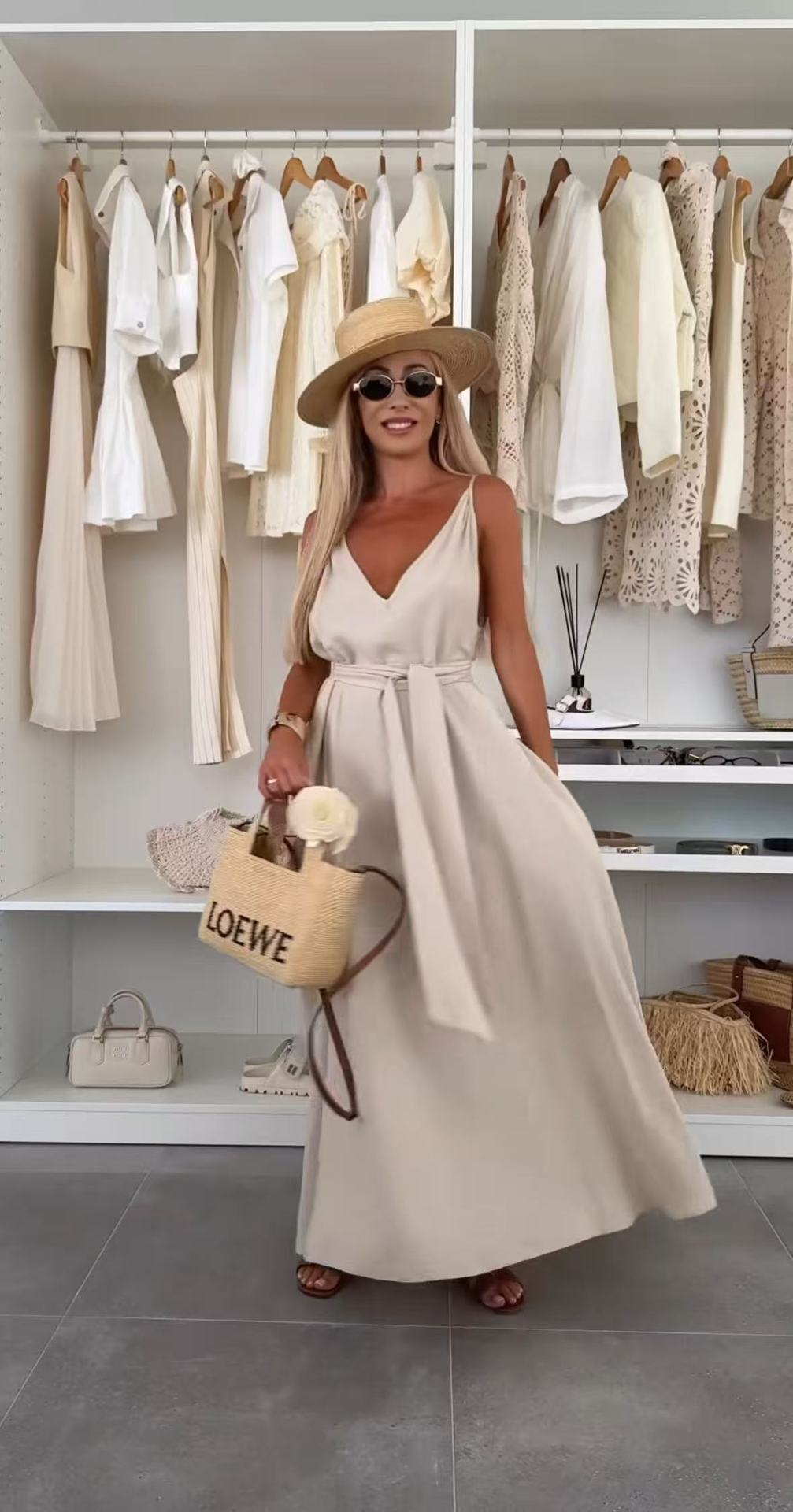 Sexy Sling Tied V-neck Sleeveless Dress