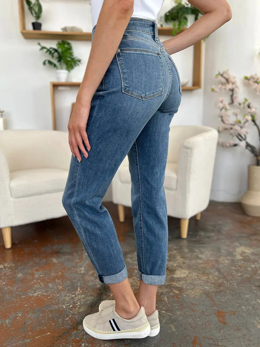 Full Size/Plus Size Cuffed Hem Slim Judy Blue Jeans