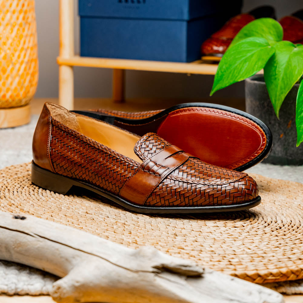 15-585-CGN NICOLA Italian Calfskin Basketweave, Cognac